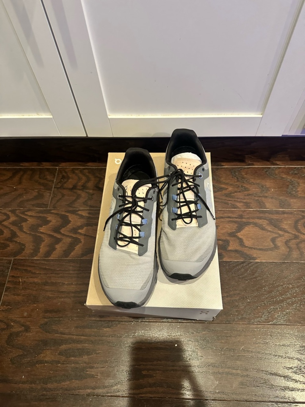 On Cloudvista Running Shoes - size 9.5 - Picture 5 of 7